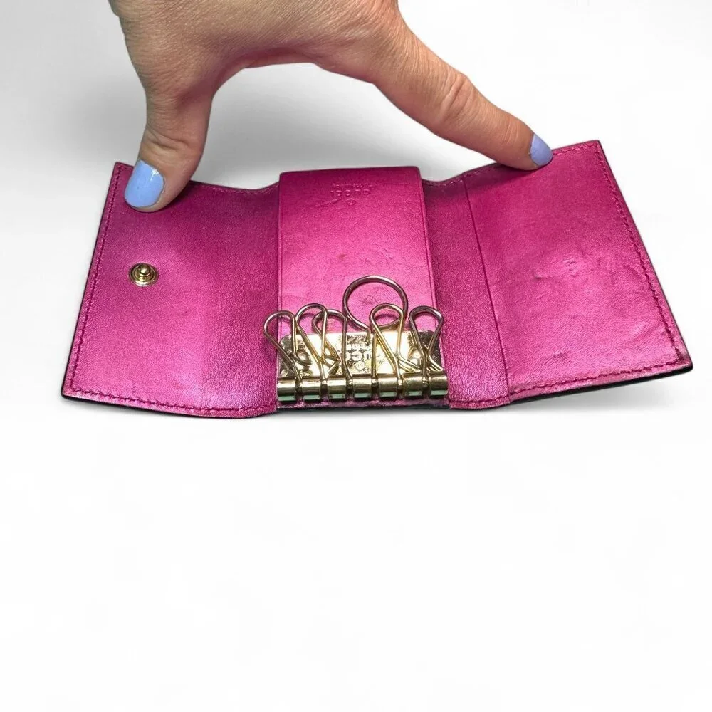 GUCCI Pink Sima Leather Lovely Hearts Key Case with Gold-Tone Heart